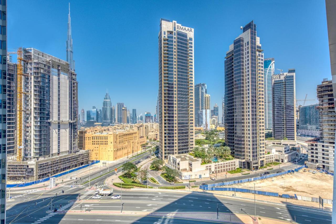 Maison Privee - Luxury, Spacious, Modern Near Burj Khalifa And Dubai Canal Exterior foto