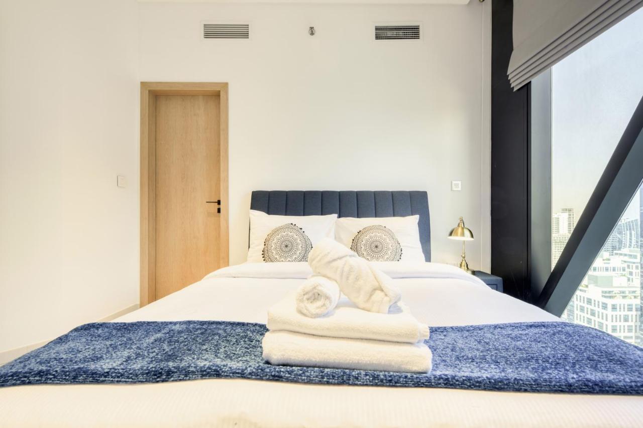 Maison Privee - Luxury, Spacious, Modern Near Burj Khalifa And Dubai Canal Exterior foto