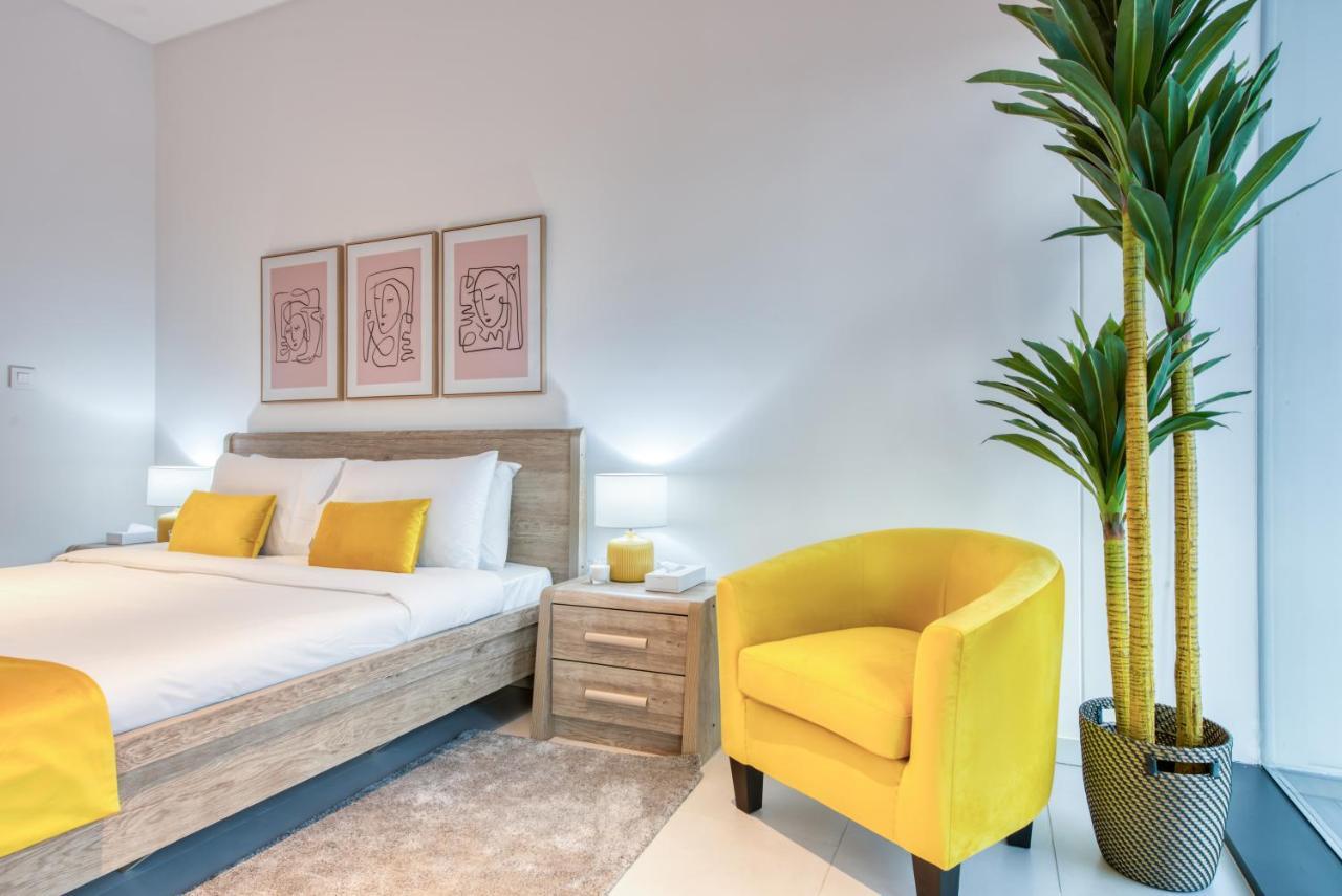 Maison Privee - Luxury, Spacious, Modern Near Burj Khalifa And Dubai Canal Exterior foto
