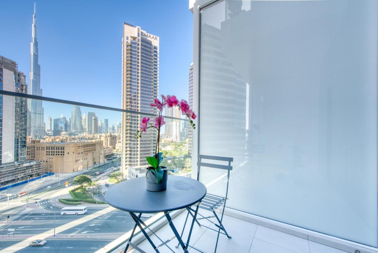 Maison Privee - Luxury, Spacious, Modern Near Burj Khalifa And Dubai Canal Exterior foto